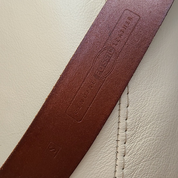 Fossil Leather Belt w/ Stone Embellishments!! - Picture 2 of 10